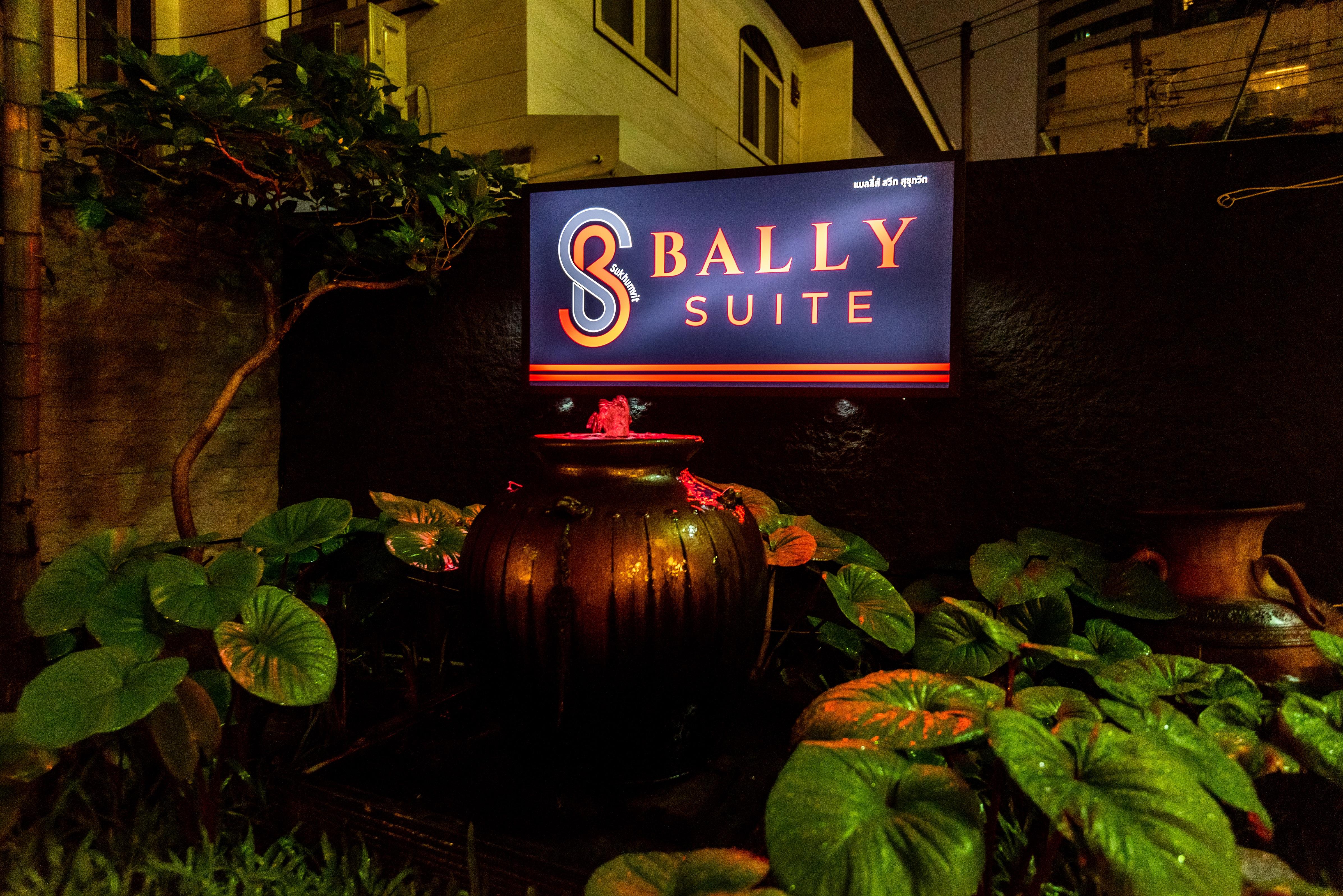 Bally Suite Sukhumvit 방콕 외부 사진